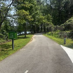 Rhodes Jordan Park - Trail