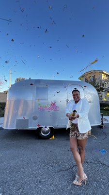 The Pamper Glamper Party/Spa Camper - The Pamper Glamper comes straight to your door for a park and party fun experience. Life celebrations just got easier w/ The Pamper Glamper LLC.
Our full service packages offer everything from a birthday spa water toast (Punch) to mini mani & mini pedi play inspired foot & hand soaks w/ polish & fun scents, a high energy singing party, glam make-up and facials and to top it all off, a fun photo session. Come let us pamper and dazzle your kid all while having a SPA-tacular celebration! The Pamper Glamper Party/Spa Camper - The Pamper Glamper comes straight to your door for a park and party fun experience. Life celebrations just got easier w/ The Pamper Glamper LLC.
Our full service packages offer everything from a birthday spa water toast (Punch) to mini mani & mini pedi play inspired foot & hand soaks w/ polish & fun scents, a high energy singing party, glam make-up and facials and to top it all off, a fun photo session. Come let us pamper and dazzle your kid all while having a SPA-tacular celebration!