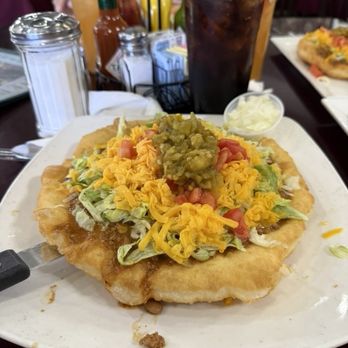 Cameron Trading Post - Navajo taco - Hotels Near Me - Cameron, Arizona