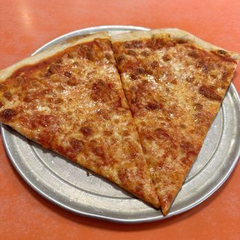 Gianfranco Pizzeria & Restaurant - Plain slice - Pizza Near Me - White Plains, New York Gianfranco Pizzeria & Restaurant - Plain slice - Pizza Near Me - White Plains, New York