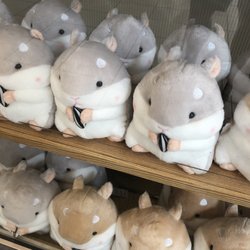 Mumuso - Cute hamsters!