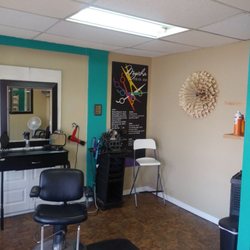 Clips & Curls Salon - Myisha station Cosmo / owner 719-339-8058