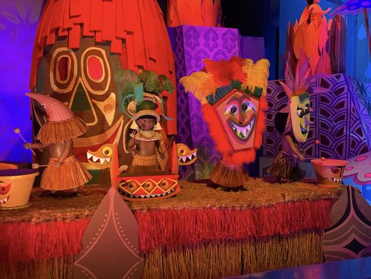 "it's a small world" Holiday by null