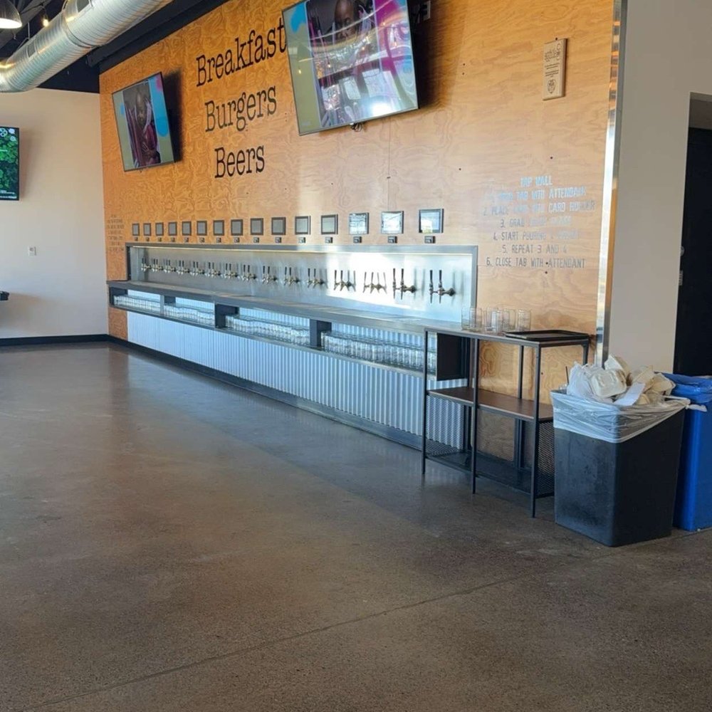 Egghole - Inside - Breakfast & Brunch Near Me - Kent, Washington