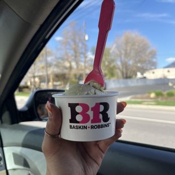 Baskin-Robbins - 1 scoop - Pistachio Almond - Ice Cream & Frozen Yogurt Near Me - Sandy, Utah