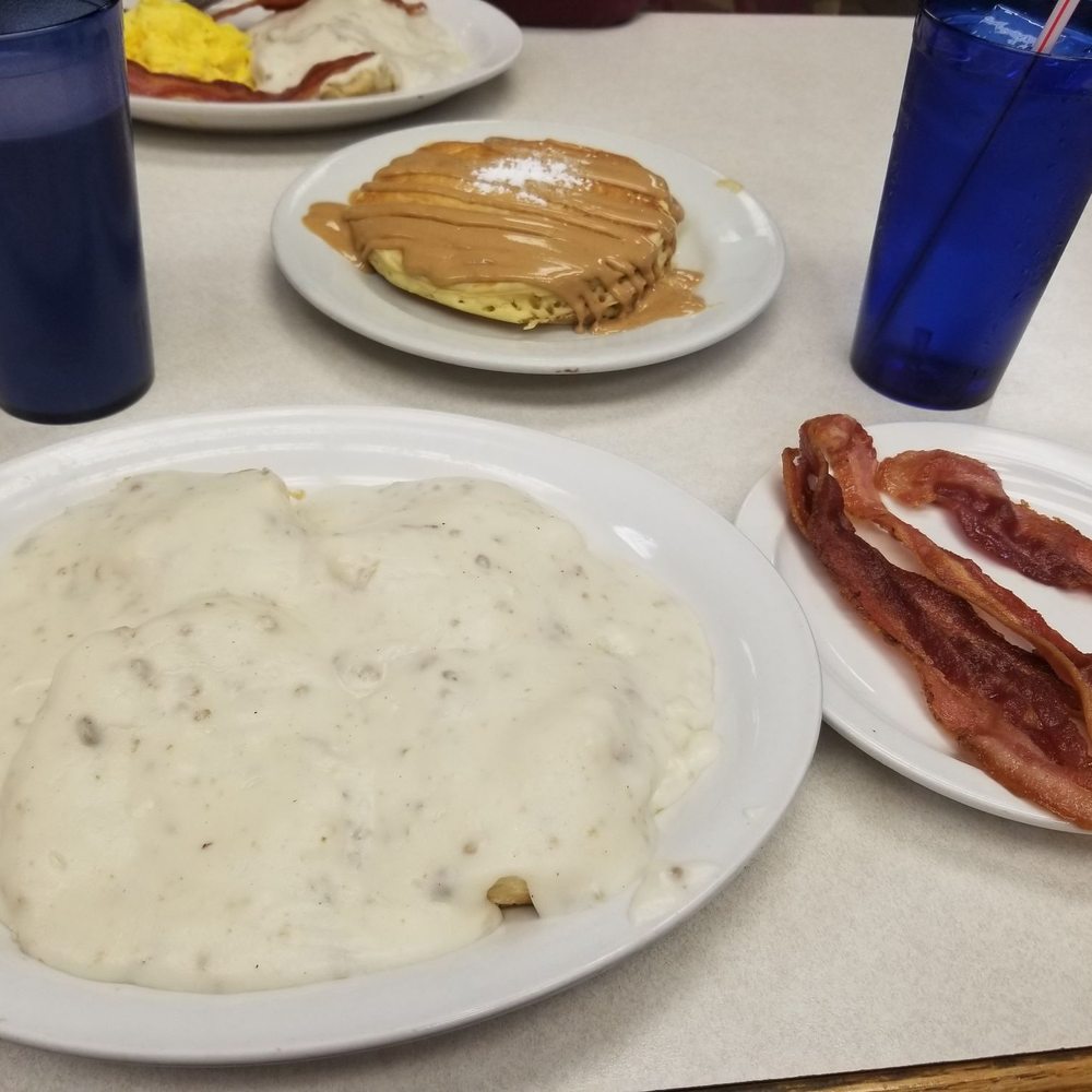 Flap-Jacks Restaurant - Biscuits and gravy, bacon, peanut butter pancakes - New American Near Me - Brownsburg, Indiana