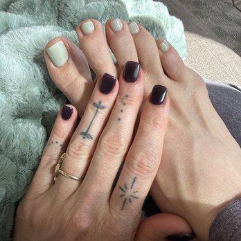 Gloss Nail Bar - Nail Salons Near Me - Houston, Texas