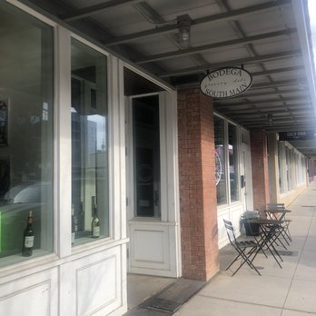 Bodega South Main - Outside - Grocery Near Me - Fort Worth, Texas