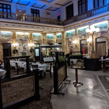 Carmen's 2.0 Restaurant - Carmine's - Italian Near Me - Scranton, Pennsylvania