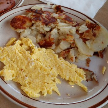 Squeaky Rail Diner - Homefries and scrambled eggs. - Diners Near Me - Enola, Pennsylvania
