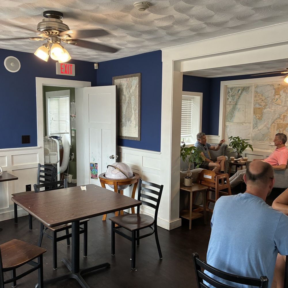 Higher Grounds Community Coffeehouse - Dining area - Coffee & Tea Near Me - Wyoming, Rhode Island