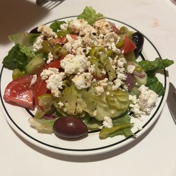 Yianni's Bar & Grill - Greek salad - Greek Near Me - Carmichael, California