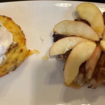 White Spot - Cinnamon Brioche - Breakfast & Brunch Near Me - Vancouver, British Columbia