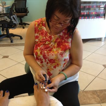 Happiness Nails - I Love Lucy!!! - Nail Salons Near Me - La Quinta, California