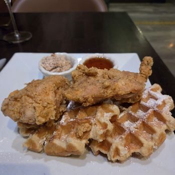 Dorothy's Downtown - Chicken and Waffles - Cocktail Bars Near Me - Jacksonville, Florida Dorothy's Downtown - Chicken and Waffles - Cocktail Bars Near Me - Jacksonville, Florida