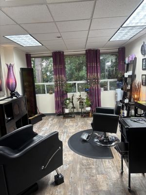 Kelli Hartline Salon