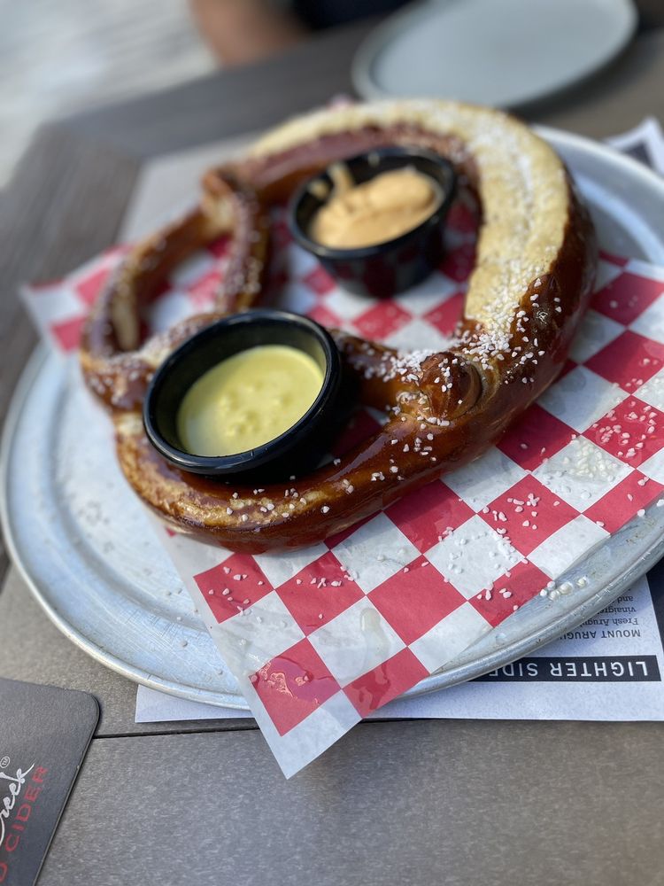 GRAVITY TAPROOM Updated September 2024 117 Photos & 64 Reviews