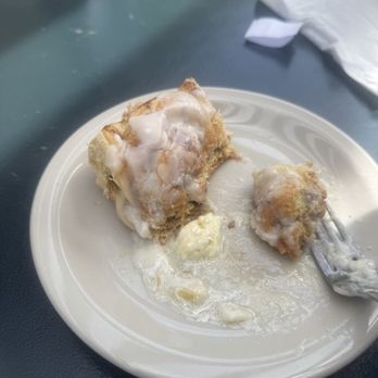 The Chef's Hut - Cinnamon Bun - Breakfast & Brunch Near Me - Boise, Idaho
