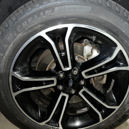 The shiny part is at the top of the rim. The shiny part is at the top of the rim.