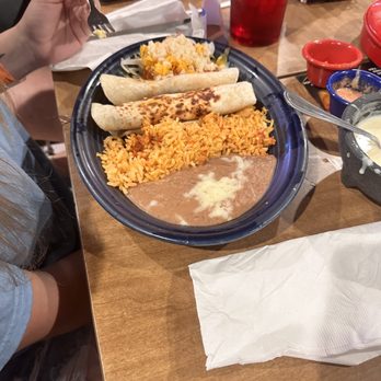 Papa Poblanos Broken Bow - C. Burrito Plate - Mexican Near Me - Broken Bow, Oklahoma Papa Poblanos Broken Bow - C. Burrito Plate - Mexican Near Me - Broken Bow, Oklahoma