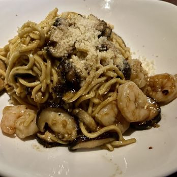 Yard House - Shiitake Garlic Noodles added Grilled Shrimp- Insanely tasty - New American Near Me - Sacramento, California Yard House - Shiitake Garlic Noodles added Grilled Shrimp- Insanely tasty - New American Near Me - Sacramento, California
