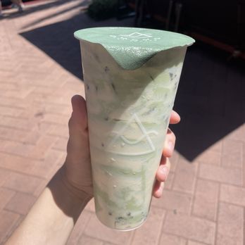 OMOMO Tea Shoppe - oreo brûlée green milk tea - Coffee & Tea Near Me - Irvine, California OMOMO Tea Shoppe - oreo brûlée green milk tea - Coffee & Tea Near Me - Irvine, California