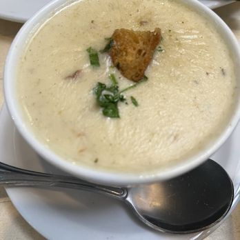 Lure Fish House - Seafood Near Me - Porter Ranch, California