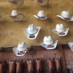 Elliut Western Wear
