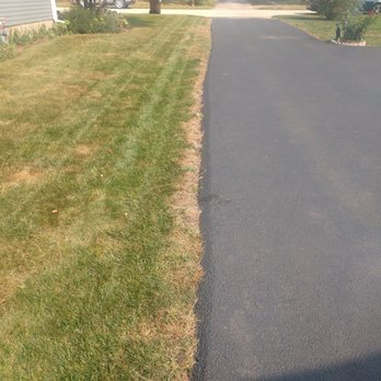 Parisi Paving & Sealcoating - Great grading and even like work?? - Masonry/Concrete Near Me - Barrington, Illinois