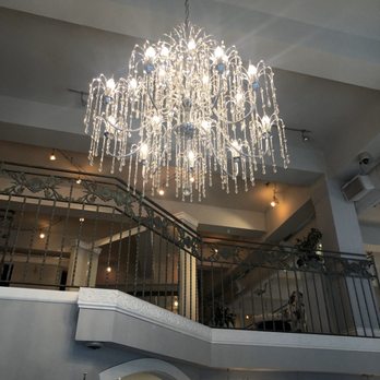 Miosa Bride - The lobby - Bridal Near Me - Sacramento, California