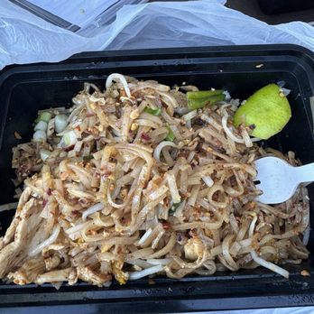 Bahn Thai - pad thai - Thai Near Me - San Diego, California