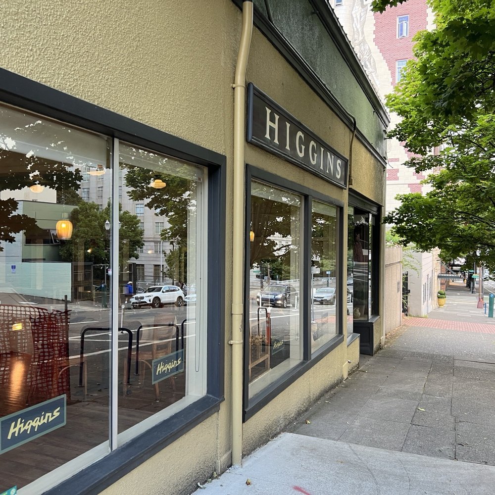 Higgins Restaurant - Street scene - French Near Me - Portland, Oregon Higgins Restaurant - Street scene - French Near Me - Portland, Oregon