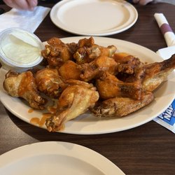 Trombino's Restaurant - 1lb of wings with hot sauce