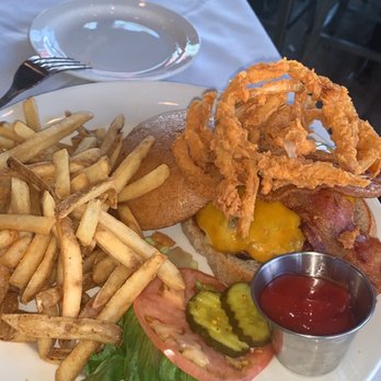 The Union Kitchen - The union burger - New American Near Me - Cypress, Texas