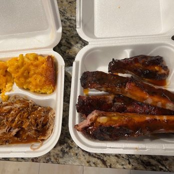 Jonesez BBQ - Pulled pork with Mac n cheese, half slab of ribs. - Barbeque Near Me - Fort Myers, Florida Jonesez BBQ - Pulled pork with Mac n cheese, half slab of ribs. - Barbeque Near Me - Fort Myers, Florida