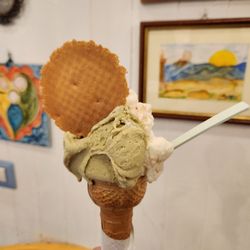 Gelateria del Viale - Pistachio and Cheesecake gelato