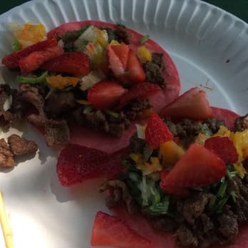 Strawberry Festival - Strawberry tacos with carne asada meat - Festivals Near Me - Watsonville, California Strawberry Festival - Strawberry tacos with carne asada meat - Festivals Near Me - Watsonville, California