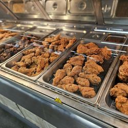 Bistro South - The hot case was loaned with so much good food!