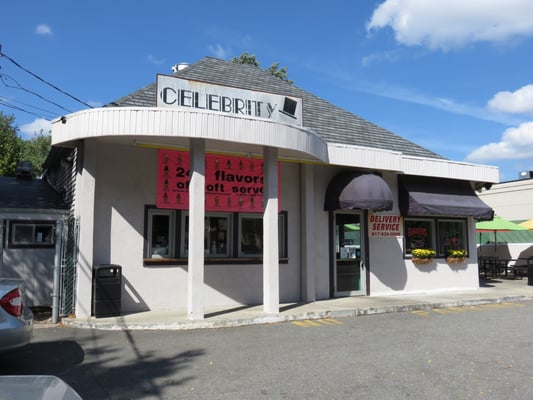 Celebrity Pizza by null