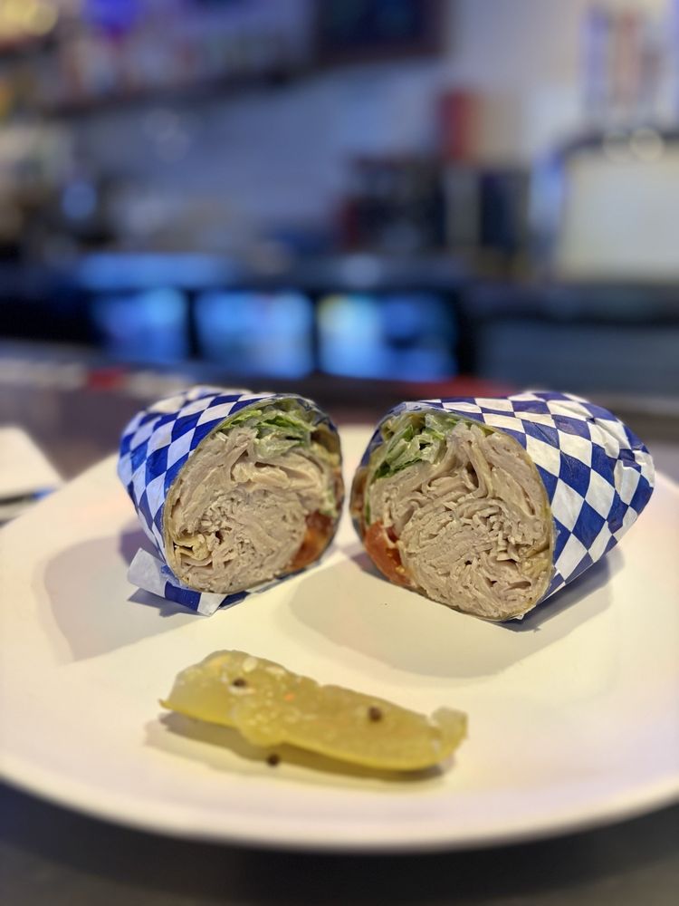 Wheezy's Restaurant & Sports Bar