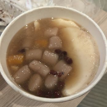 Meet Fresh - Red Bean Tofu Pudding with taro balls - Desserts Near Me - Atlanta, Georgia