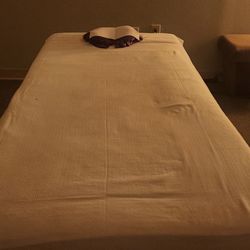 Qin Zhang Massage Therapy - Quiet peaceful space