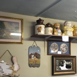 Family Finds & Consignment Shop
