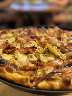 Local Myth Pizza by null