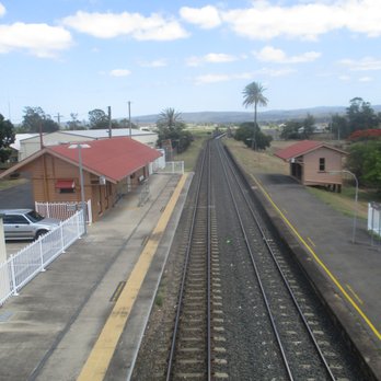 Gatton Railway Station - Station from Walkway - Train Stations Near Me - Gatton, QLD