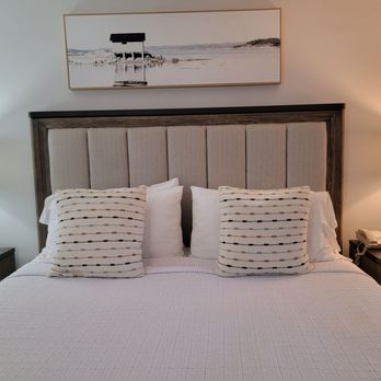 East Hampton House Resort - Bed unit 205 - Hotels Near Me - East Hampton, New York East Hampton House Resort - Bed unit 205 - Hotels Near Me - East Hampton, New York