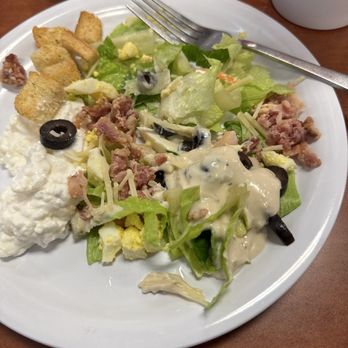 Golden Corral Buffet & Grill - American Near Me - Conroe, Texas Golden Corral Buffet & Grill - American Near Me - Conroe, Texas