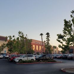 Century 25 Union Landing and XD - Parking lot