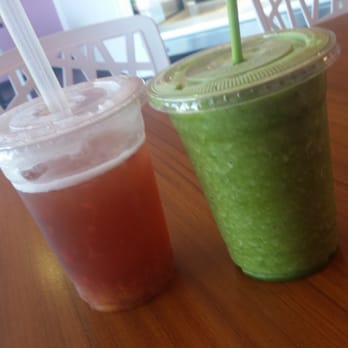 Puffect Bakery Cafe - Green Machine Smoothie & Fruit Fusion Tea w/ Strawberry & Peach - Desserts Near Me - Walnut, California