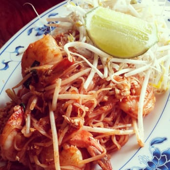 Viet Thai Cafe - Shrimp Pad Thai - Thai Near Me - Orlando, Florida Viet Thai Cafe - Shrimp Pad Thai - Thai Near Me - Orlando, Florida